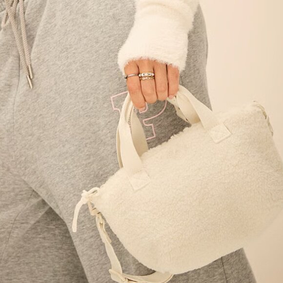 PINK Victoria's Secret Plush Teddy Mini Tote Bag - NWT - Picture 4 of 7